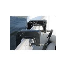 presses de fixation pour moteurs Cayman B